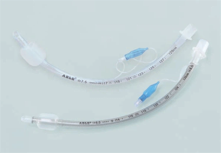 Tub traheal întărit